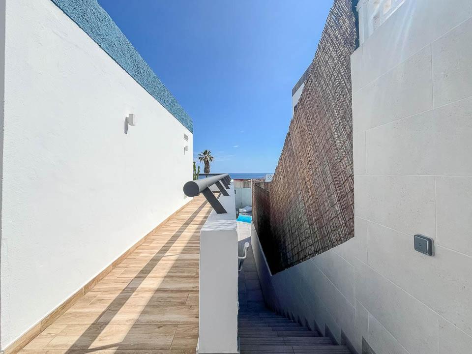 Luxury with heated pool IV Apartament Telde