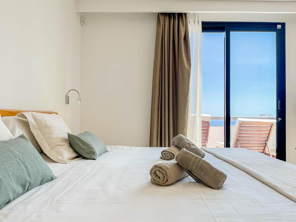 Luxury with heated pool IV Apartament Telde