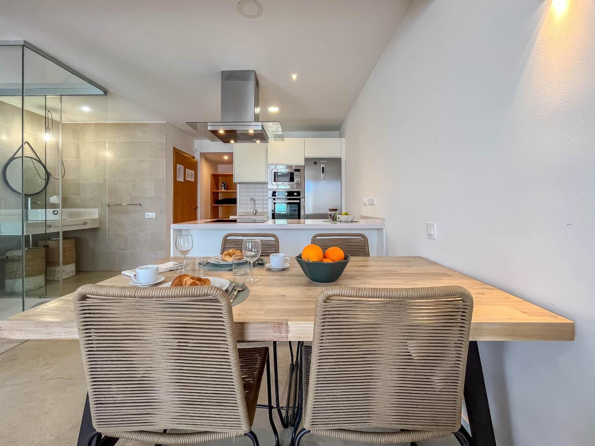 Luxury with heated pool IV Apartament *