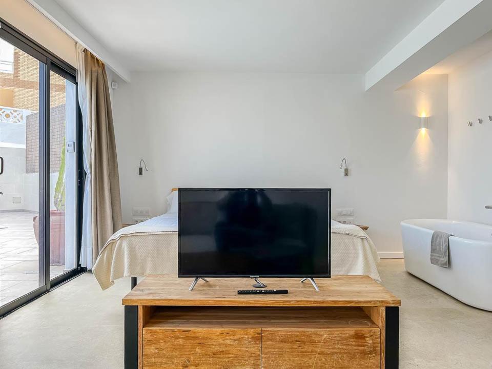 Luxury with heated pool IV Telde