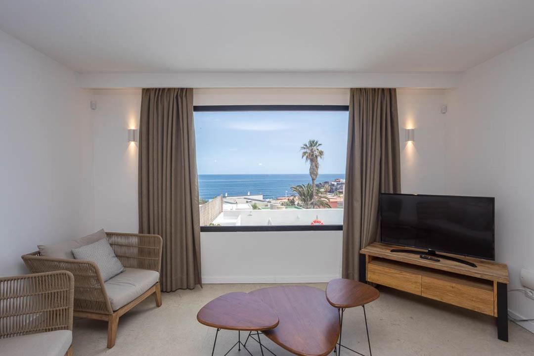 Luxury with heated pool IV Apartament