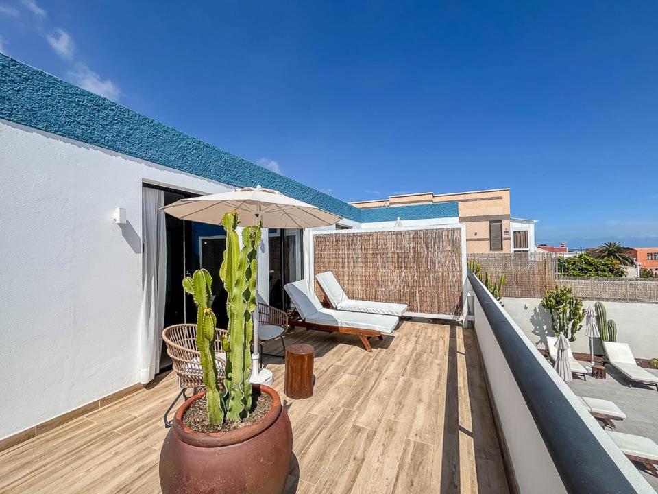 Luxury with heated pool IV